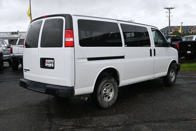 Used 2023 Chevrolet Express 3500 LS RWD image 5