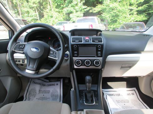 Used 2015 Subaru Crosstrek 2.0i Premium AWD/4WD image 14