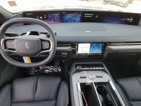 New 2025 Lincoln Navigator Reserve w/ Jet Appearance Package image 9