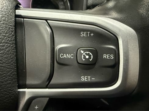 Used 2021 RAM 1500 Big Horn AWD/4WD image 21