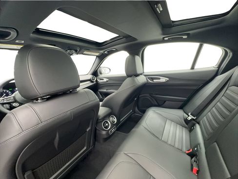 New 2026 Alfa Romeo Giulia w/ Driving Assist Package RWD image 23