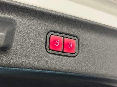 Used 2024 Mercedes-Benz Maybach S 680 4MATIC image 43
