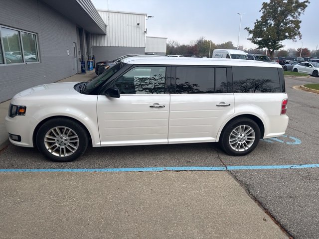 Used 2016 Ford Flex SEL w/ Equipment Group 202A AWD/4WD image 6