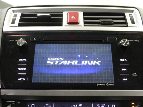 Used 2017 Subaru Outback 2.5i Premium image 12