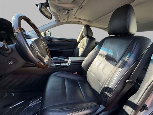 Used 2014 Lexus ES 350 w/ Luxury Package image 2