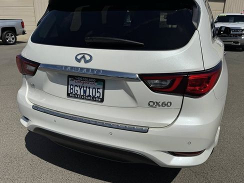 Used 2019 INFINITI QX60 Luxe w/ Essential Package AWD/4WD image 9