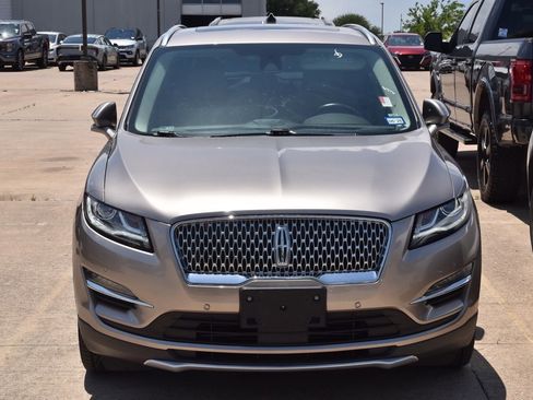 Used 2019 Lincoln MKC Reserve w/ MKC Technology Package FWD image 3
