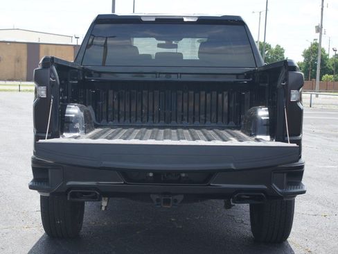Used 2022 Chevrolet Silverado 1500 LT Trail Boss w/ LPO, Dark Essentials Package AWD/4WD image 15