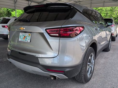 Used 2025 Chevrolet Blazer LT FWD image 3