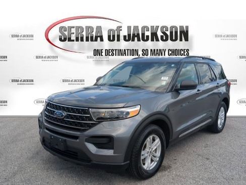 Used 2021 Ford Explorer XLT RWD image 5