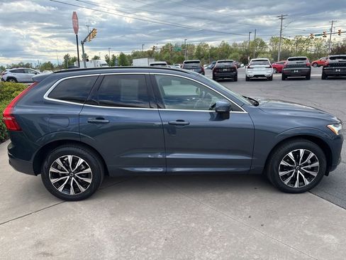 Certified 2023 Volvo XC60 B5 Core w/ Climate Package AWD/4WD image 5