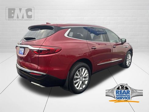 Used 2021 Buick Enclave Premium w/ Surround and Sites Package AWD/4WD image 3