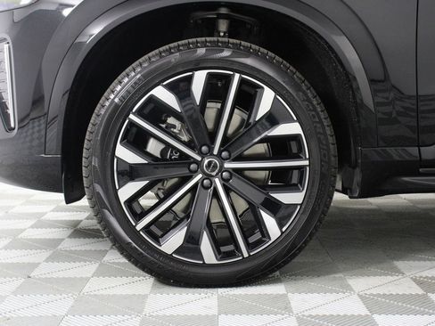 New 2026 Volvo XC90 B5 Core image 13