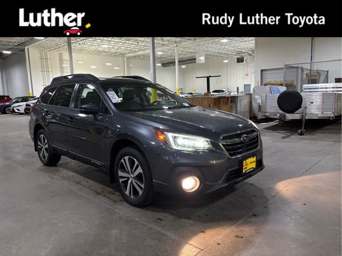 Used 2019 Subaru Outback 2.5i Limited AWD/4WD image 1