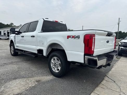 Used 2025 Ford F250 XLT w/ FX4 Off-Road Package AWD/4WD image 3