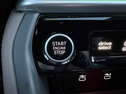 New 2025 Audi Q5 Premium Plus image 35