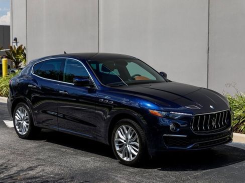 Certified 2022 Maserati Levante GT image 7