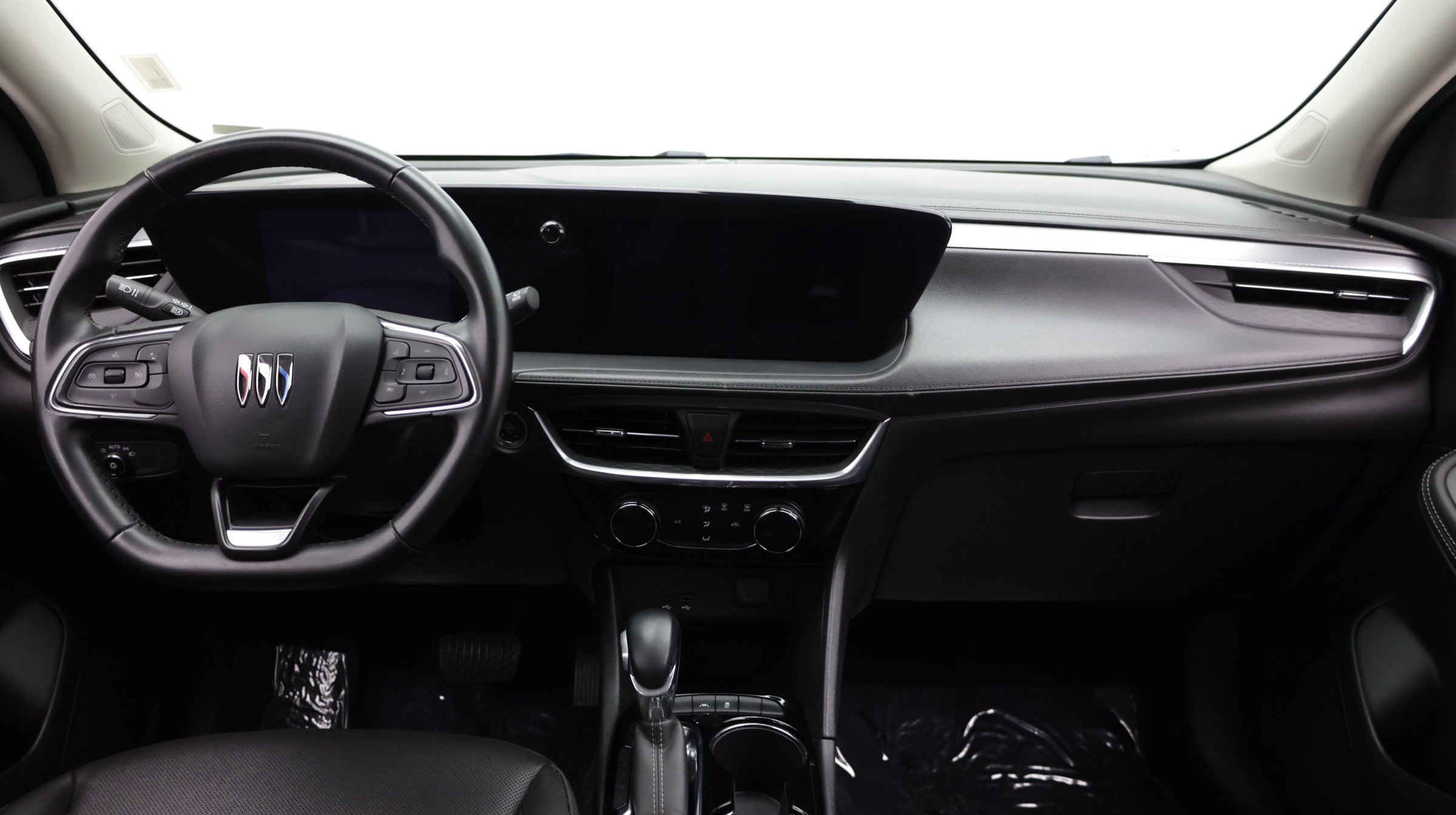 Used 2024 Buick Encore GX Sport Touring FWD image 30