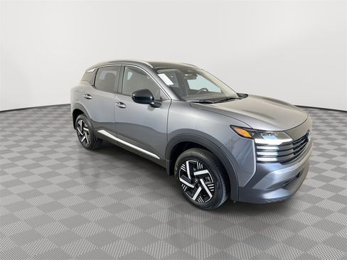 New 2026 Nissan Kicks SV image 2