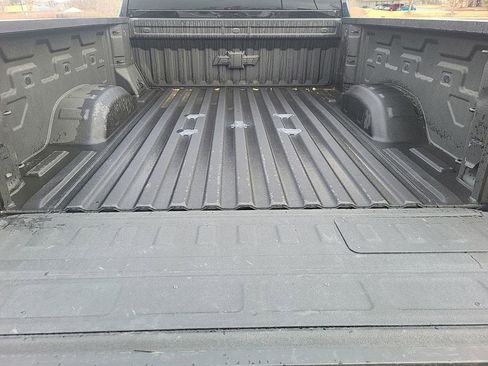 Used 2024 Chevrolet Silverado 2500 LTZ w/ LTZ Convenience Package image 32