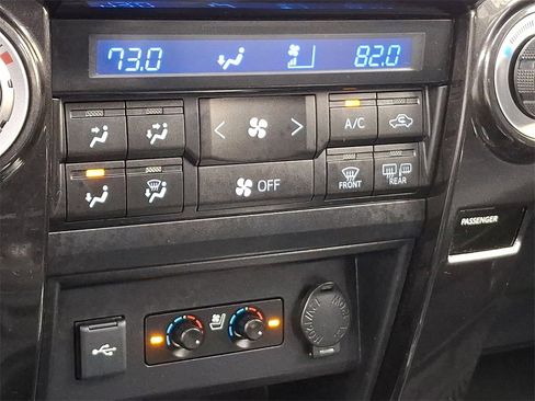 Used 2021 Toyota 4Runner Nightshade image 17