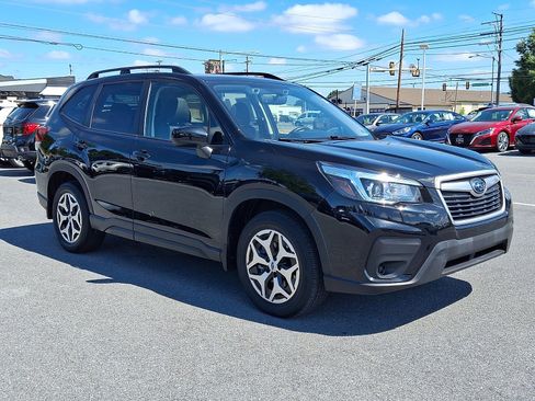 Used 2020 Subaru Forester Premium AWD/4WD image 3