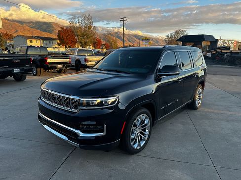 Used 2022 Jeep Grand Wagoneer Series II w/ Flexible Seating Group image 5