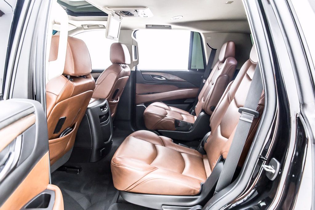Used 2019 Cadillac Escalade Premium Luxury RWD image 29