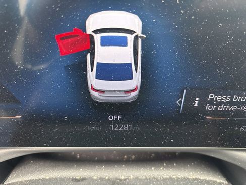 Used 2025 BMW 330i xDrive Sedan image 12