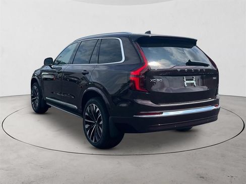 New 2026 Volvo XC90 B5 Plus w/ Protection Package Premier AWD/4WD image 3
