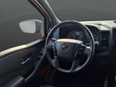 Used 2024 Nissan Frontier PRO-4X w/ Off-Road Protection Package image 30