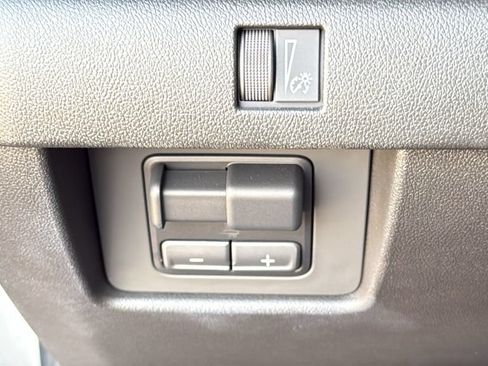 Used 2026 Chevrolet Colorado Trail Boss AWD/4WD image 30