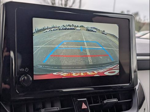 Used 2026 Toyota Corolla LE image 19