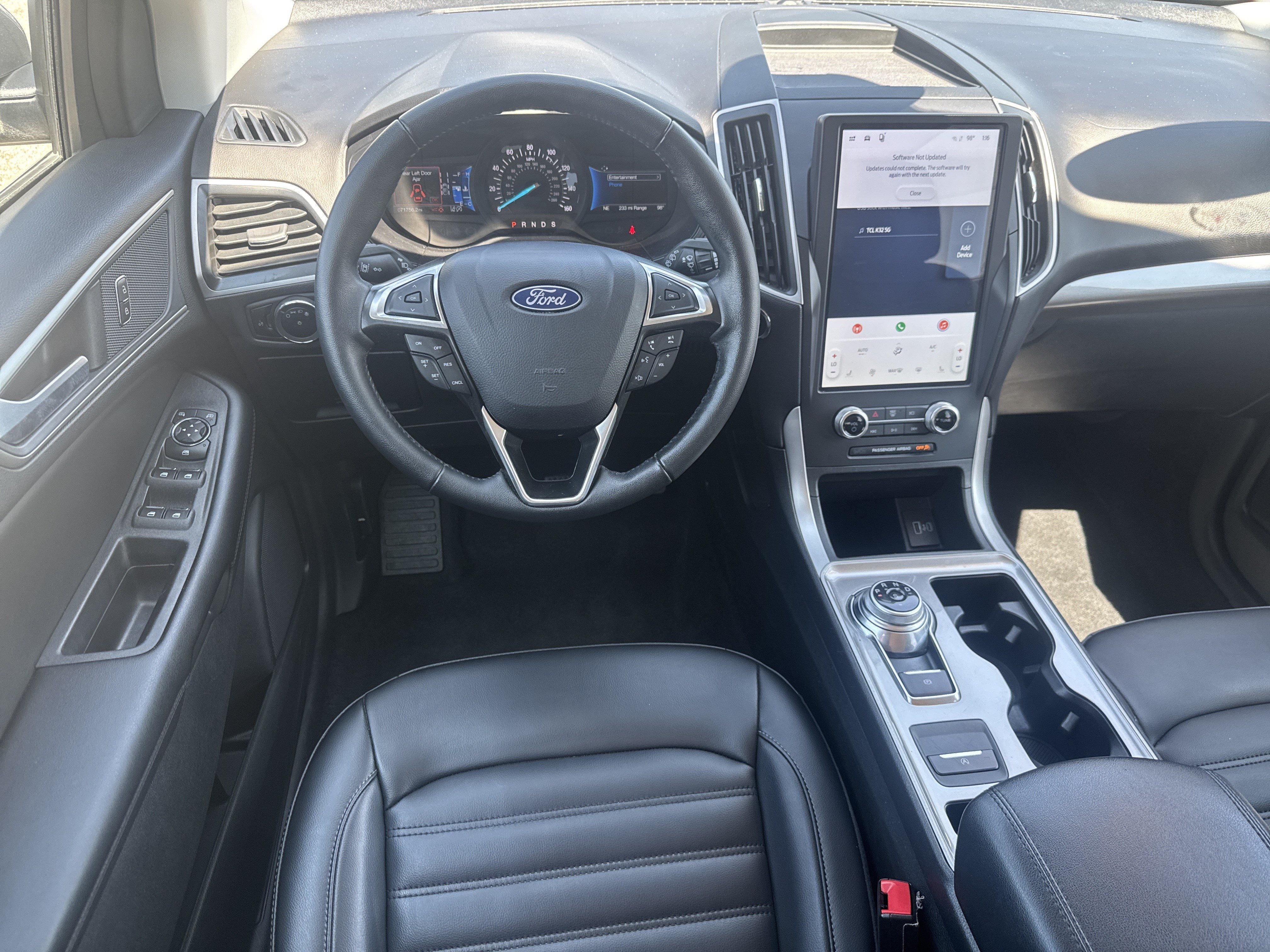 Used 2024 Ford Edge SEL AWD/4WD image 7