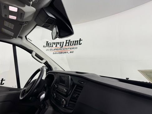 Used 2024 Ford Transit 250 Low Roof w/ Exterior Upgrade Package image 23