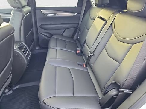Used 2026 Cadillac XT5 Luxury w/ LPO, Floor Liner Package AWD/4WD image 14