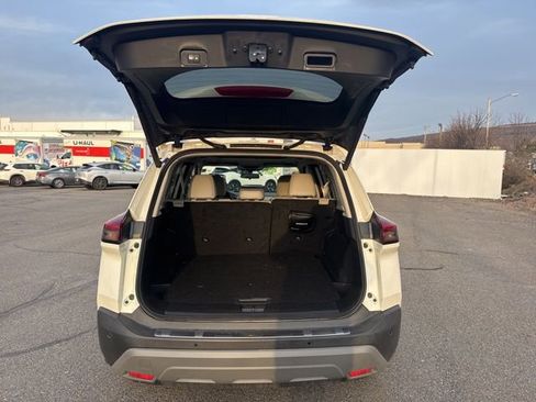 Certified 2023 Nissan Rogue SV w/ SV Premium B Package image 11