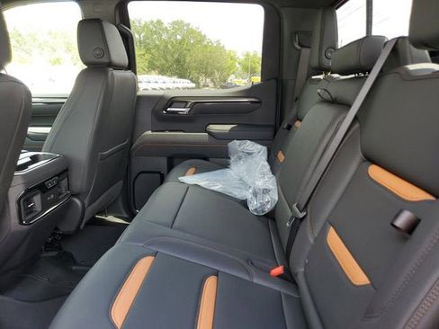 New 2026 GMC Sierra 1500 AT4 w/ AT4 Premium Package AWD/4WD image 12