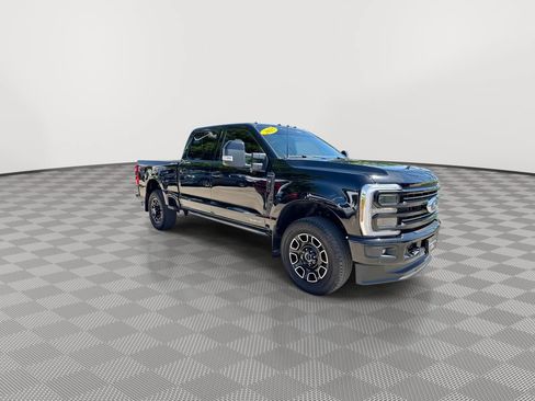 Used 2026 Ford F250 Platinum AWD/4WD image 2