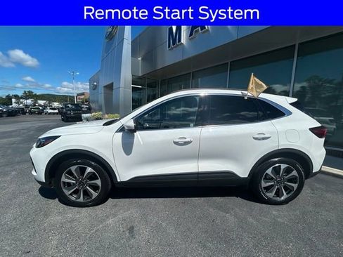 Certified 2023 Ford Escape Platinum w/ Premium Technology Package AWD/4WD image 5