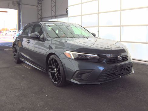 Used 2024 Honda Civic Sport image 4