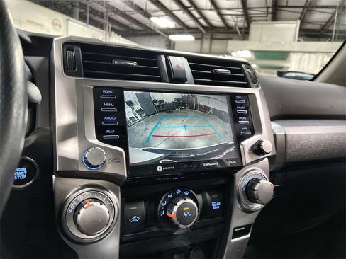 Used 2021 Toyota 4Runner SR5 Premium image 31