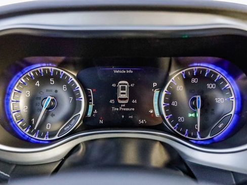 New 2026 Chrysler Pacifica Limited w/ S Appearance Package image 25