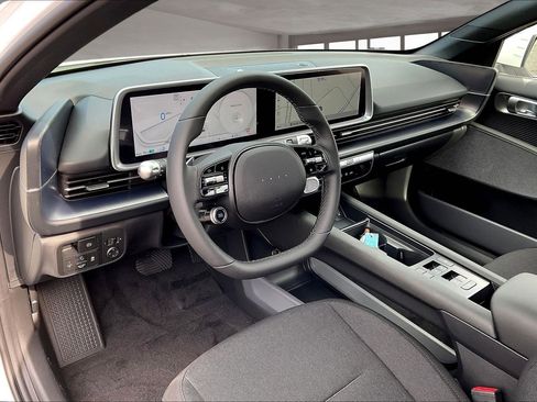 New 2025 Hyundai Ioniq 6 SE image 7