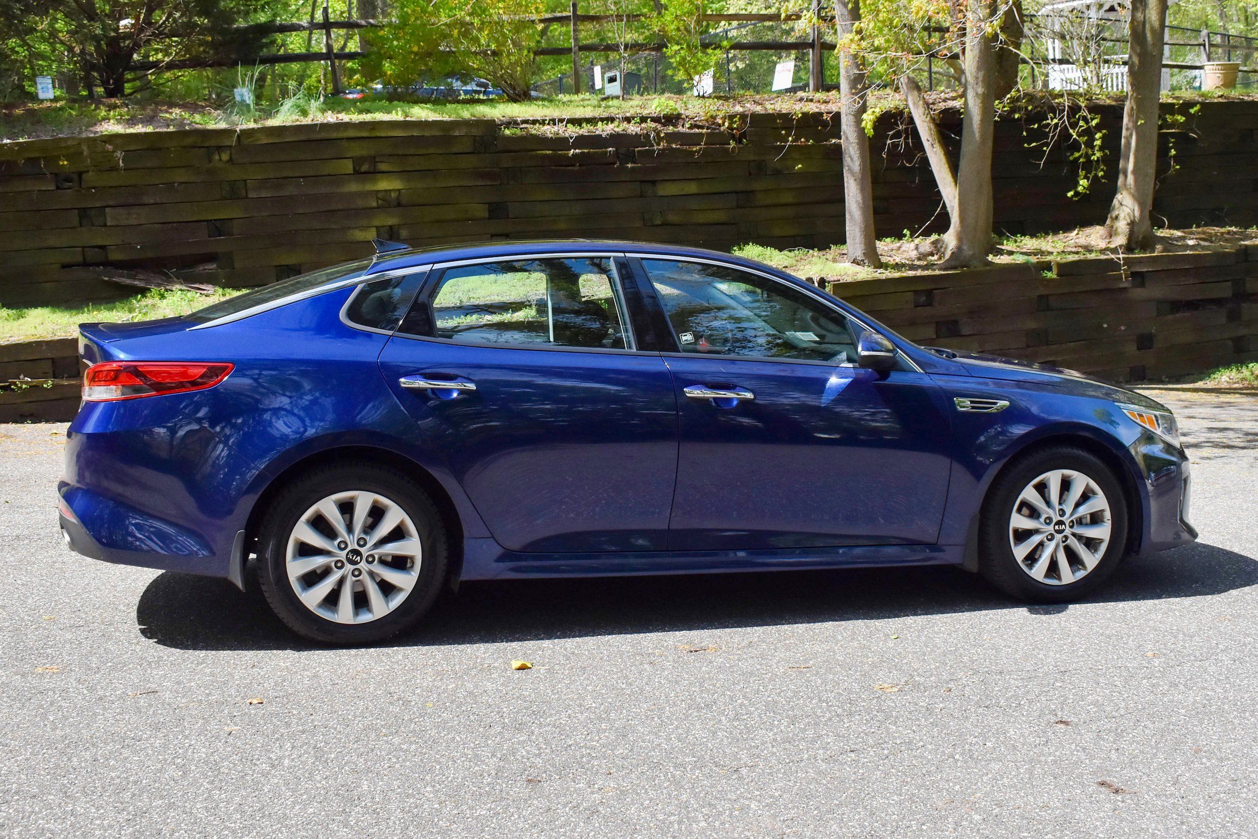 Used 2018 Kia Optima S w/ Panoramic Sunroof Package FWD image 9