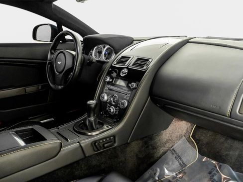 Used 2015 Aston Martin V8 Vantage GT image 42