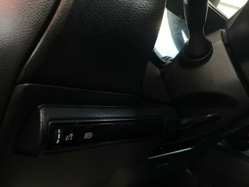 Used 2022 Toyota Corolla LE image 20