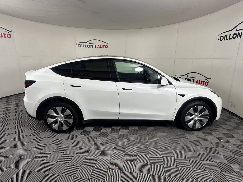 Used 2022 Tesla Model Y Long Range AWD/4WD image 11