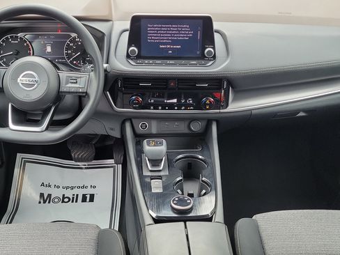 Certified 2021 Nissan Rogue SV AWD/4WD image 14