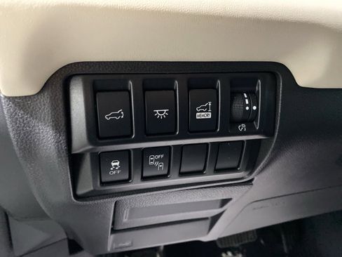 Used 2021 Subaru Ascent Limited w/ Technology Package image 21